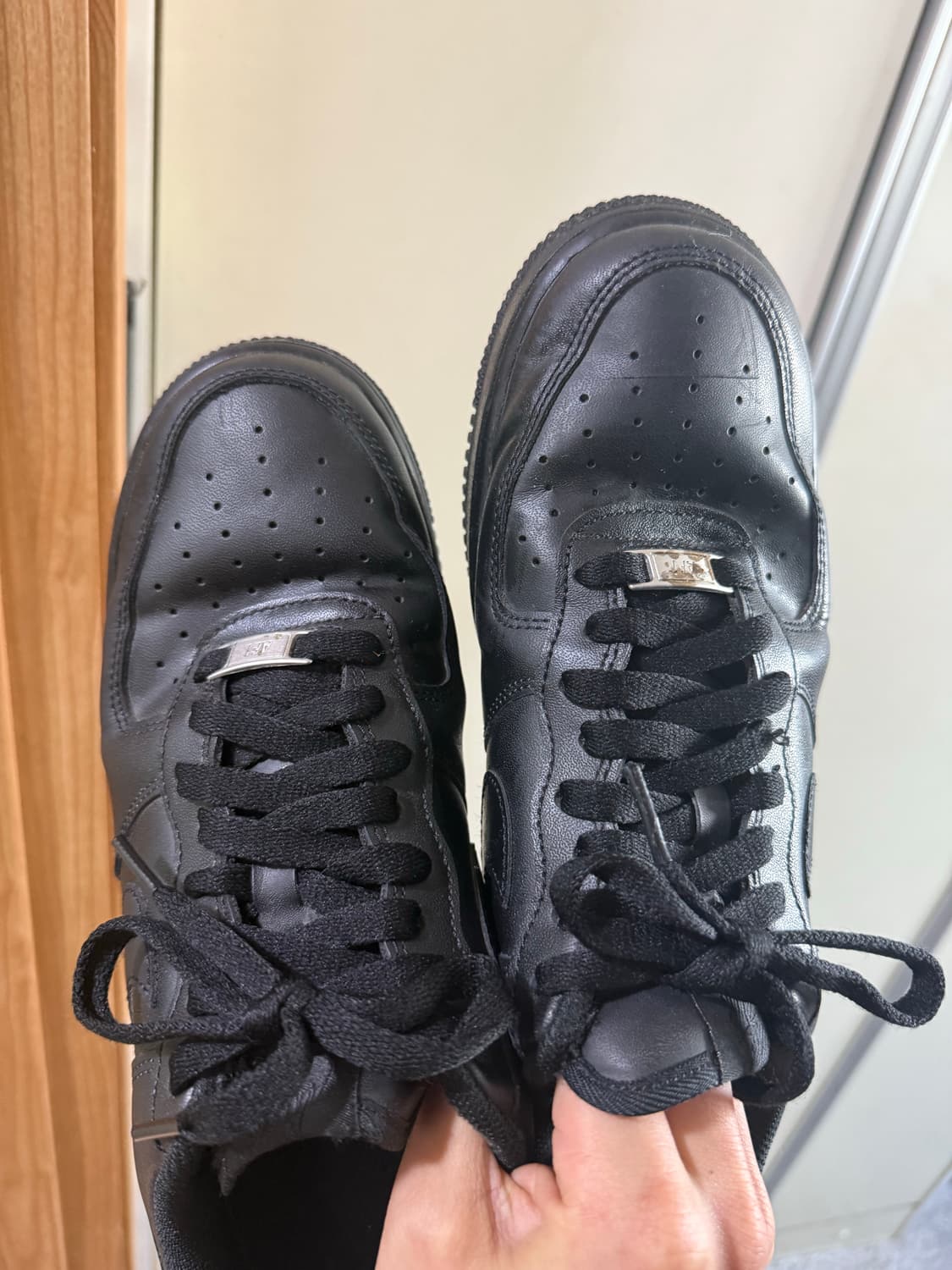 나이키 에어포스1 트리블블랙  상품이미지4