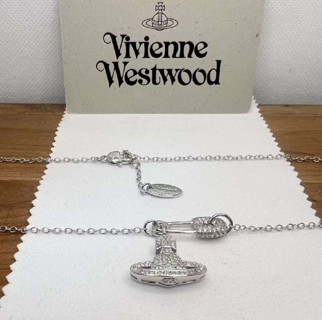 비비안웨스트우드 아카이브 크리스탈 큐빅 세이프티핀 orb 팬던트 목걸이 상품이미지3