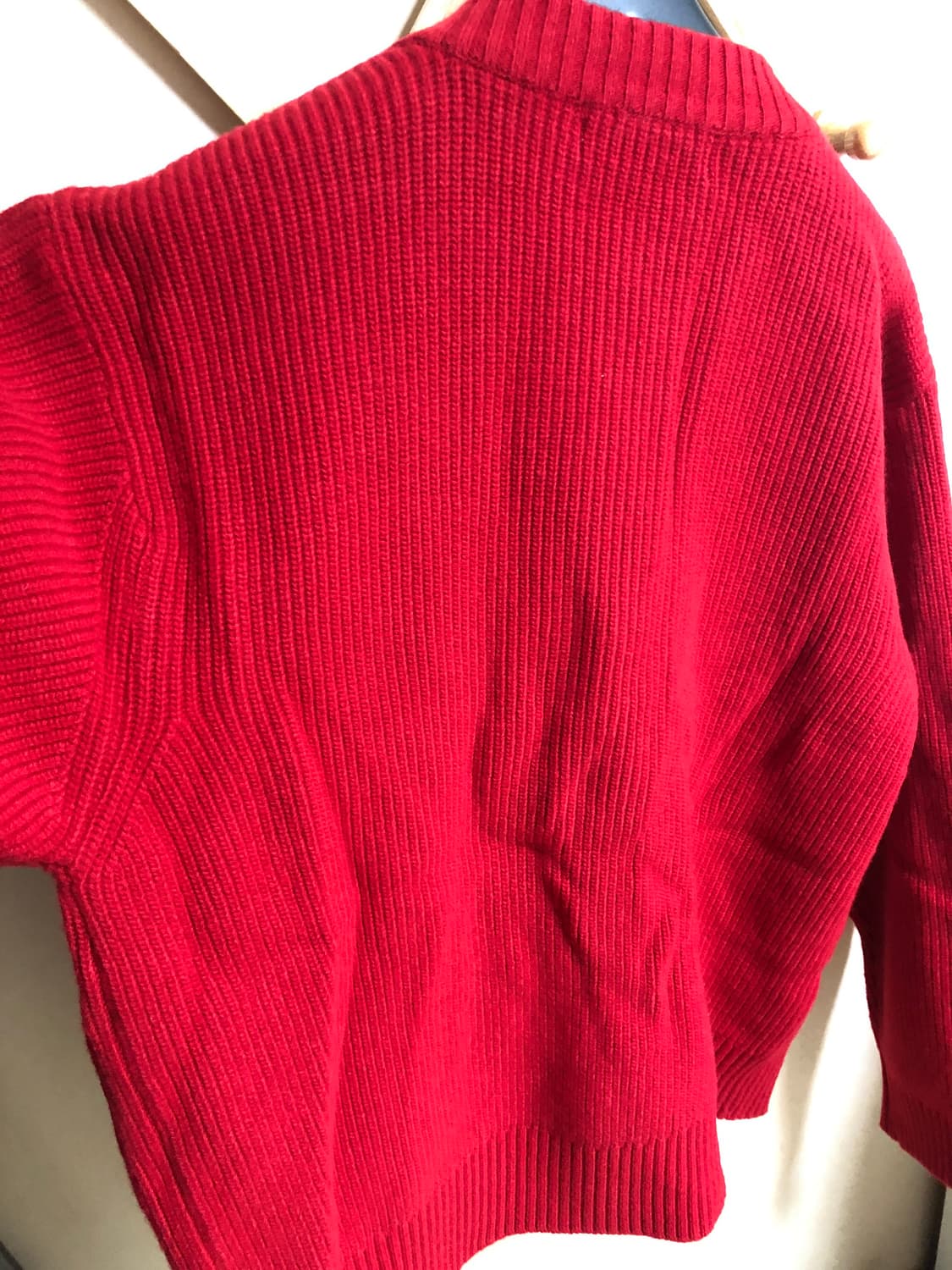 [새상품] 퍼스트 플로어 라운드넥 가디건 비비드 레드 50 사이즈 상품이미지6