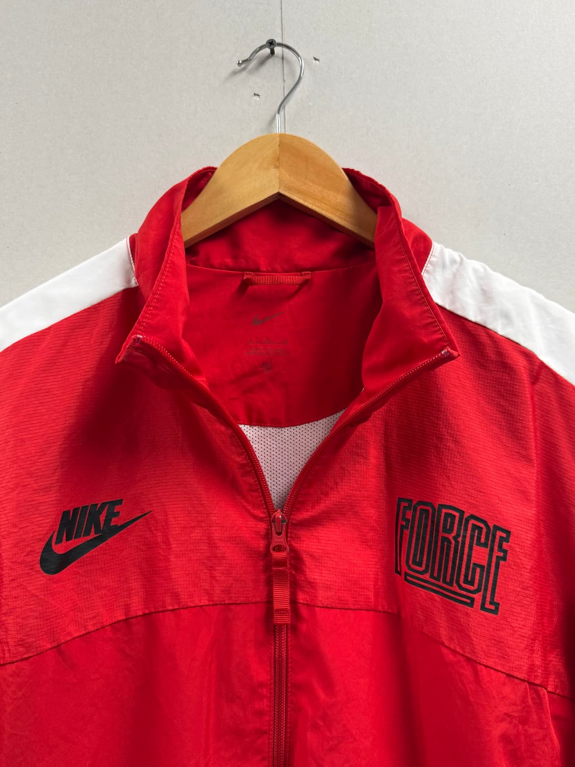 남성 95-100 / 나이키 스타팅 바람막이 레드 상품이미지4