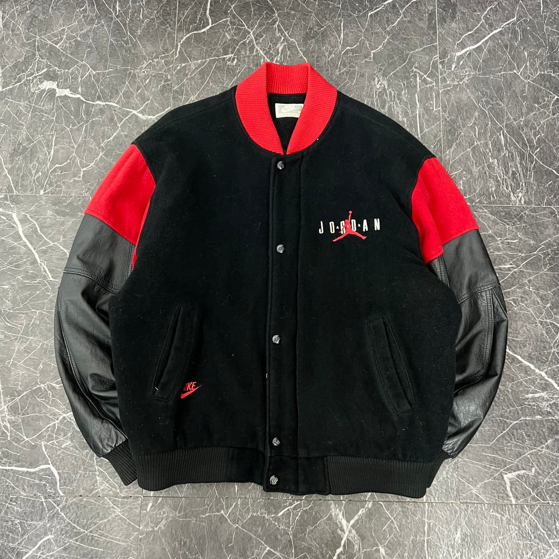 나이키 90s 에어조던 점프맨 레더암 바시티 자켓 상품이미지1