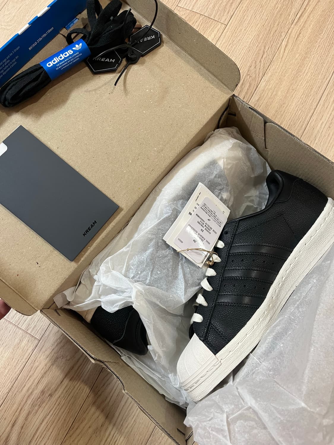 아디다스 슈퍼스타 82 초크화이트 블랙 260 상품이미지2