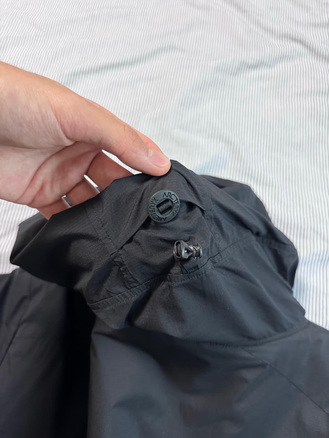 (S급) 아크테릭스 아톰 SL 후디 블랙  상품이미지9