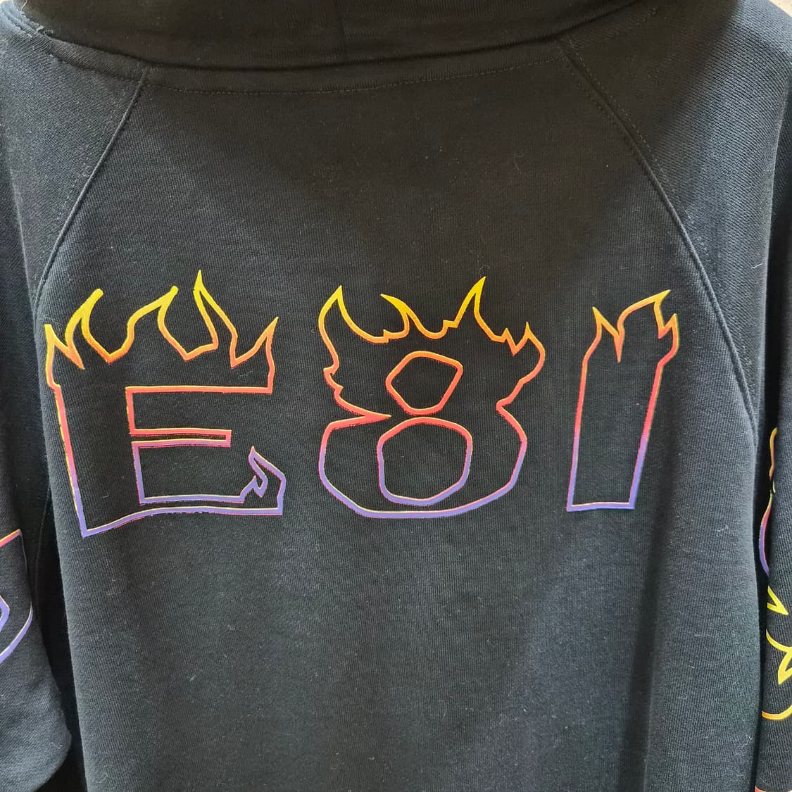 바이브레이트 (VIBRATE) 불꽃 로고 후드 상품이미지5