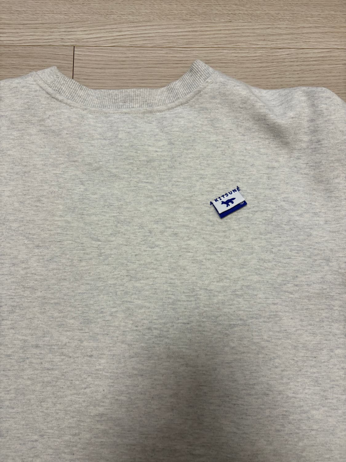 메종 키츠네 x 아더에러 포그 폭스 스웨트셔츠 오트밀 사이즈a1 상품이미지3
