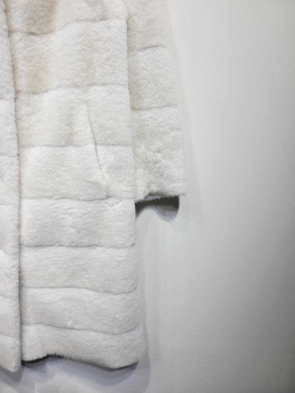 JULL-LOG 줄로그 에코퍼 롱 코트 상품이미지5