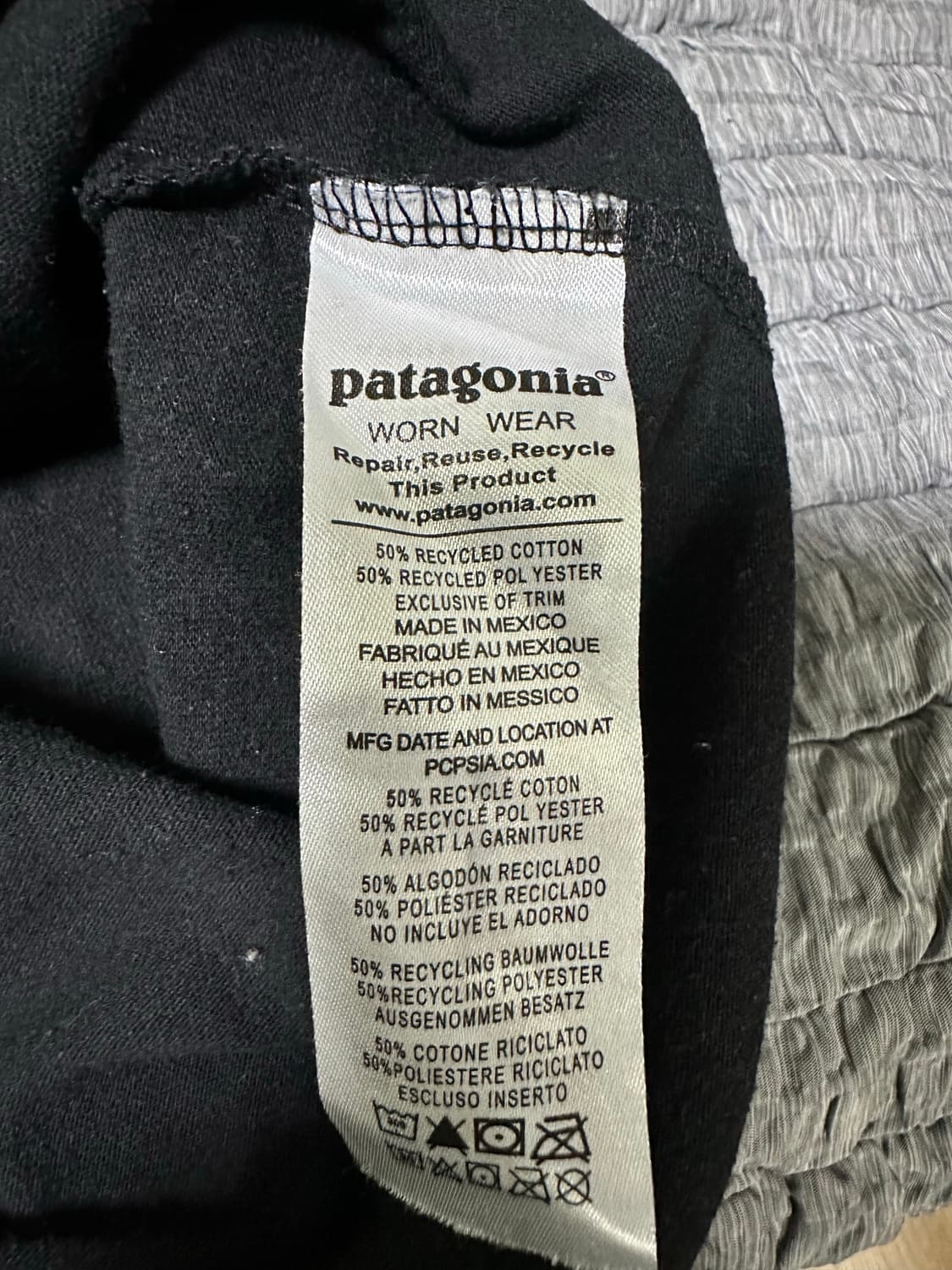 파타고니아 검정 반팔 티셔츠 M 사이즈 상품이미지4
