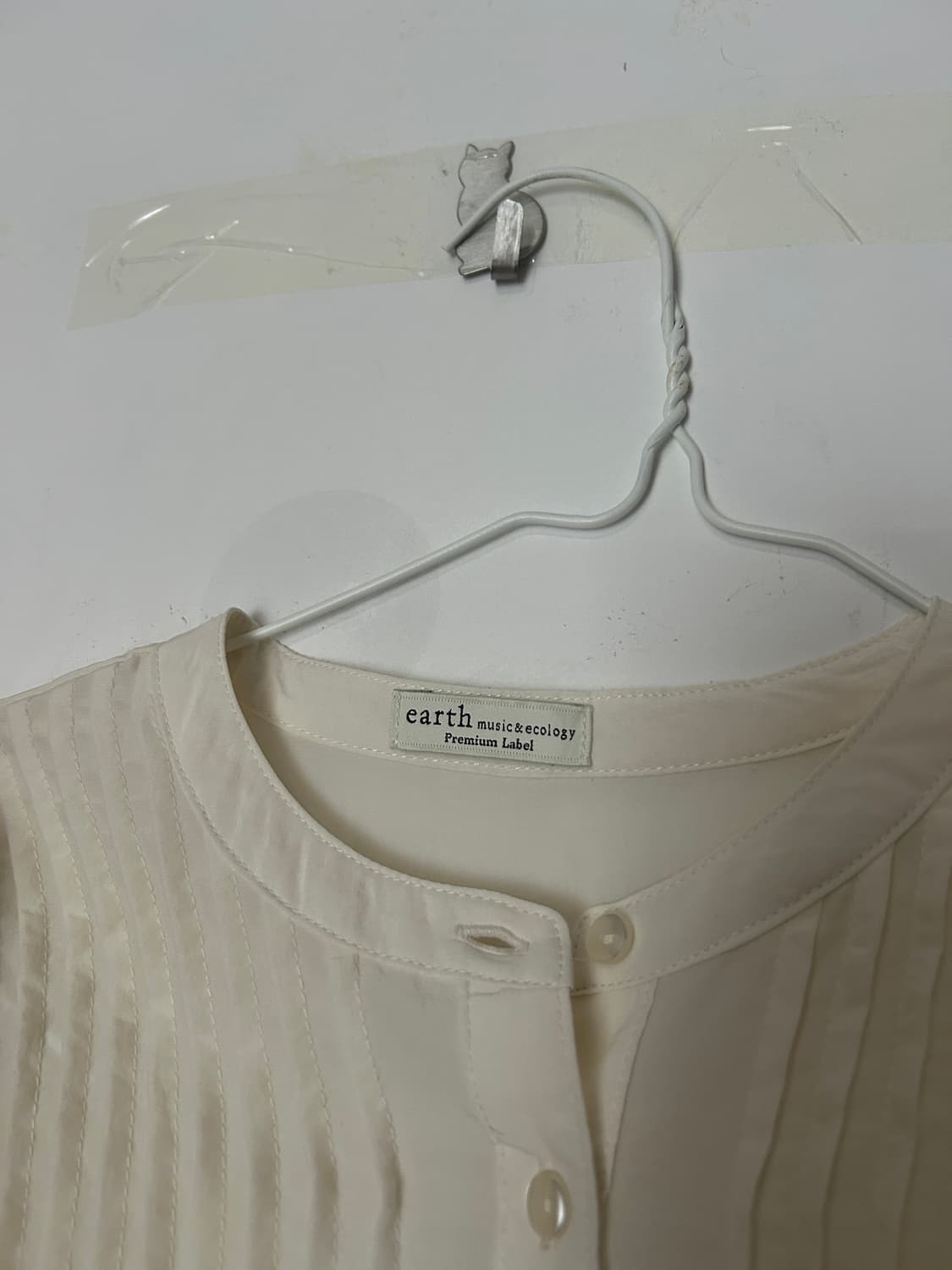 아이보리 프릴 셔츠  상품이미지2