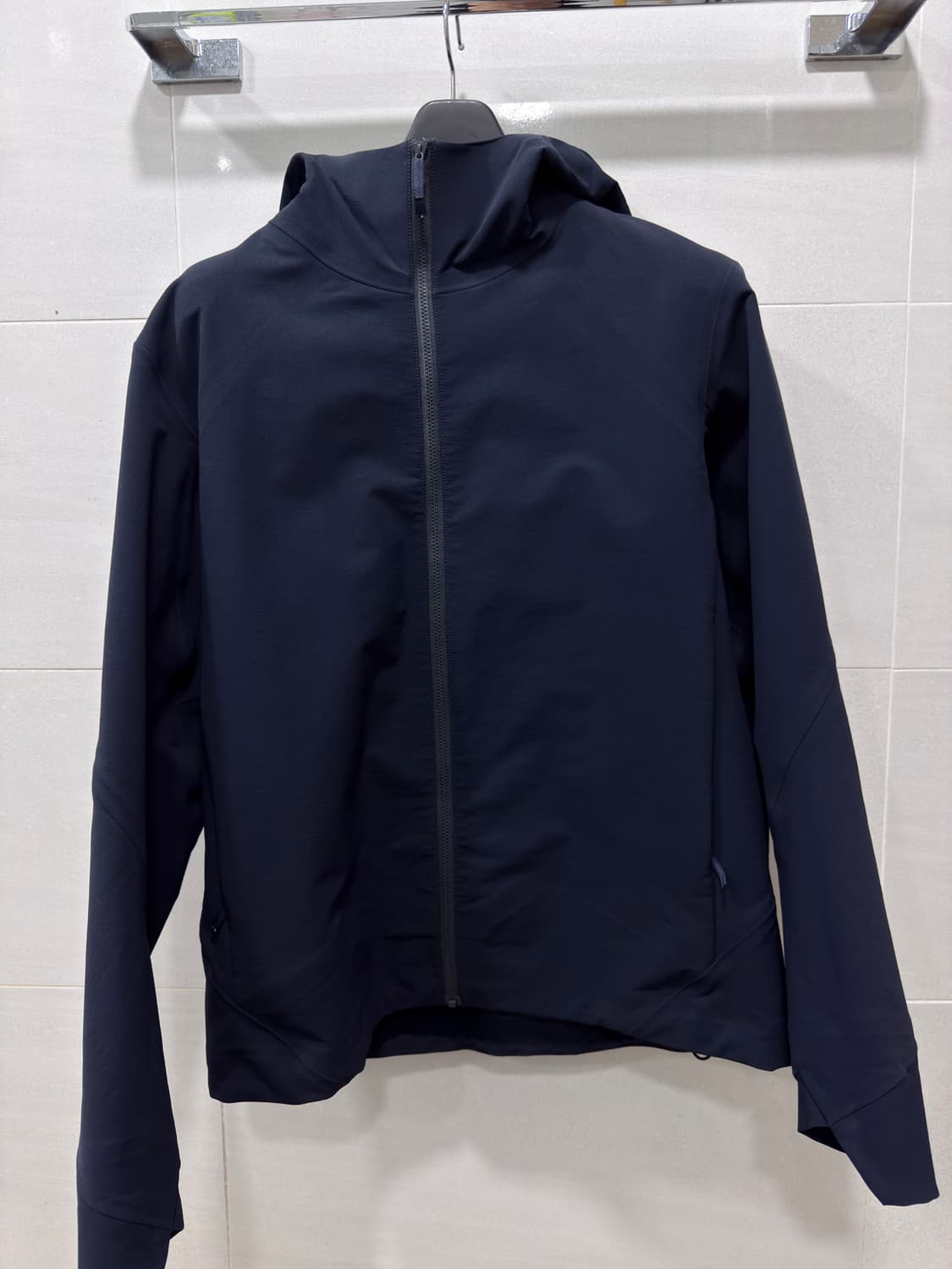 베일런스 이소곤 mx 네이비 상품이미지1