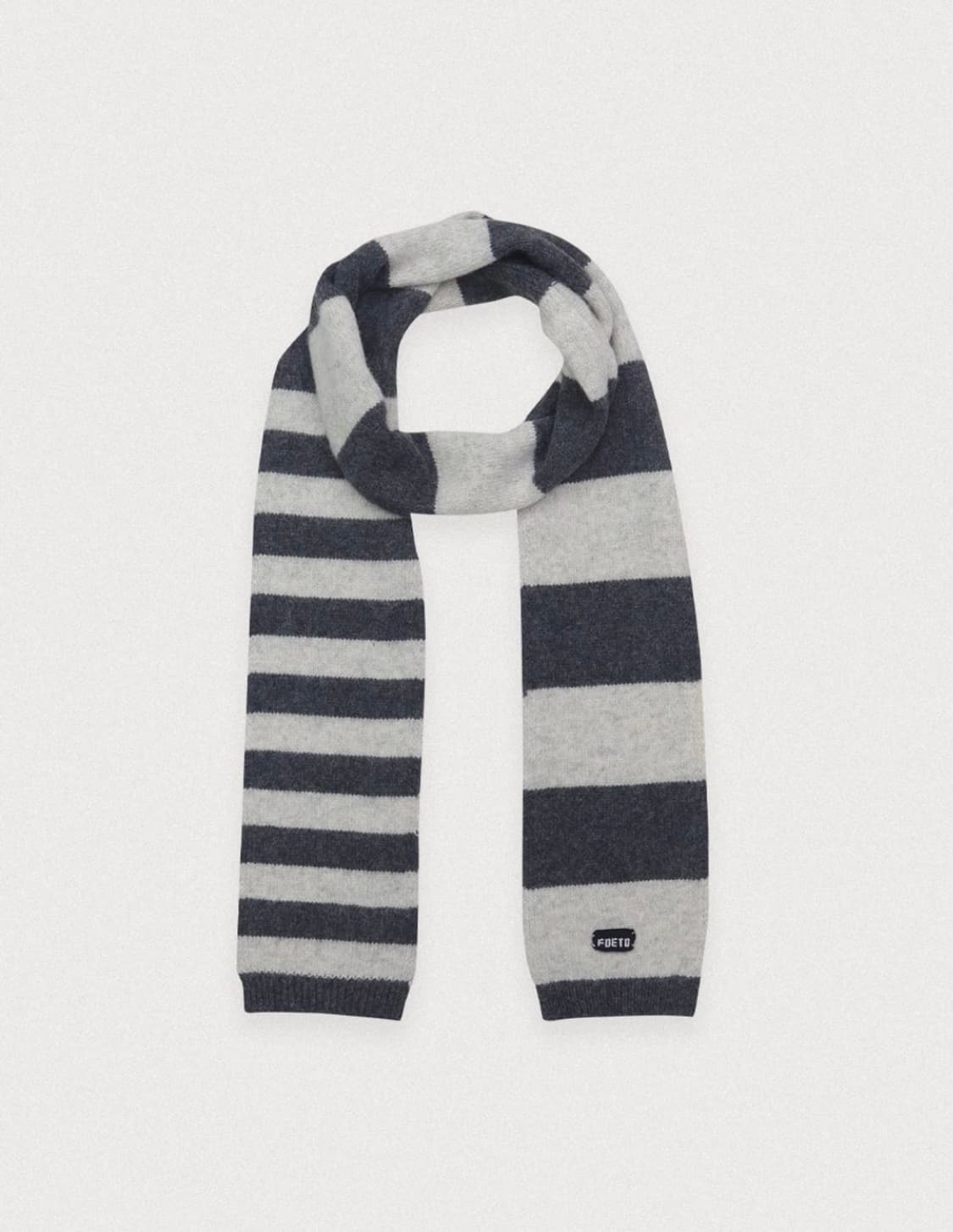 포에토 스트라이프 롤링 머플러 - 차콜그레이 상품이미지3
