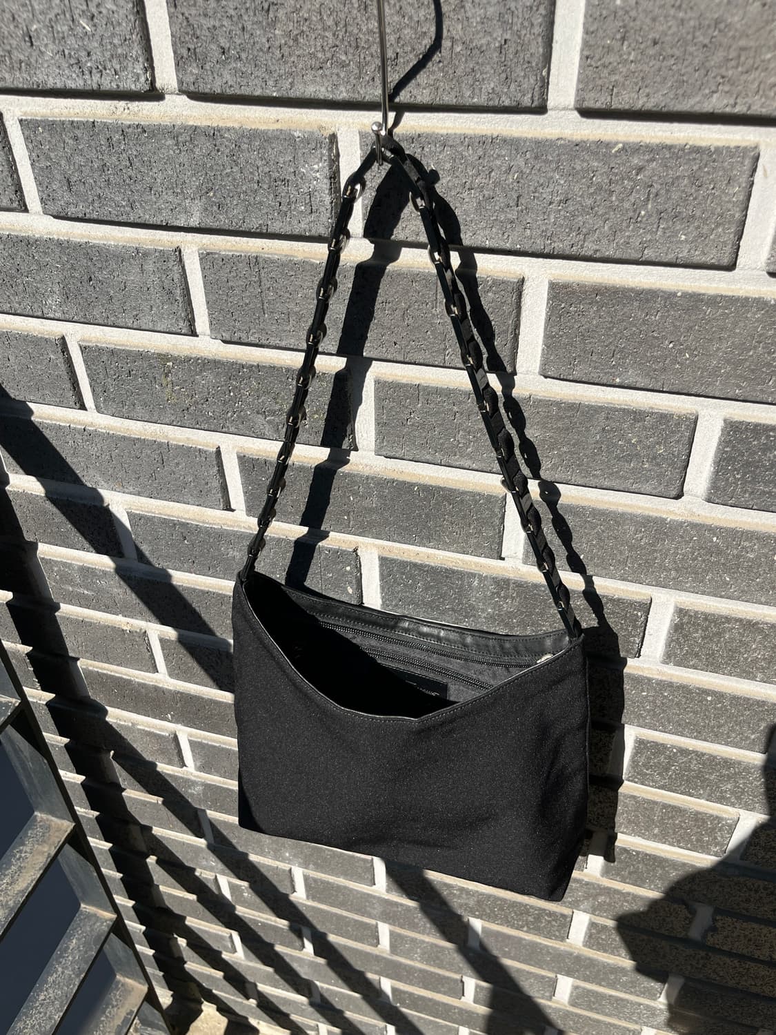 90s Ferragamo 페라가모 아크릴 핸들 백 상품이미지6