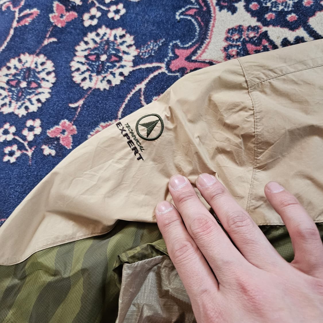 코오롱(KOLON) 카키 컬러 배색 경량 바람막이 90size 상품이미지6