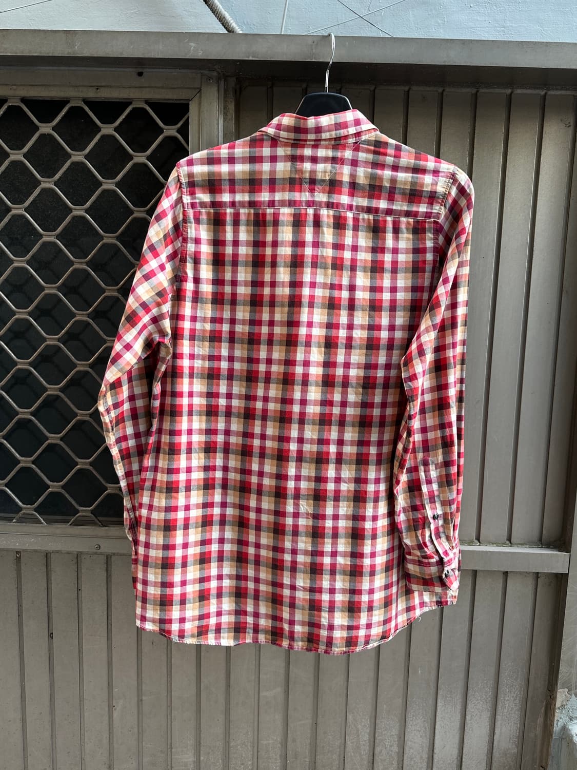 TOMMY HILFIGER red check patch shirts 상품이미지6