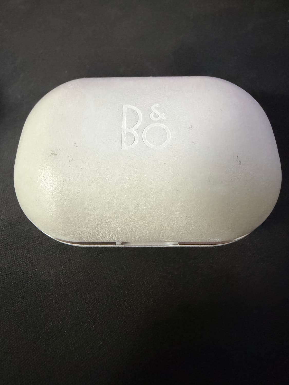 뱅앤올룹슨 베오플레이 E8 2.0 상품이미지1