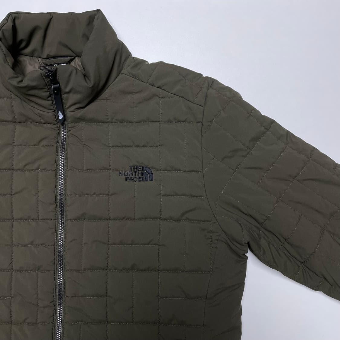 노스페이스 경량 패딩 L 상품이미지3