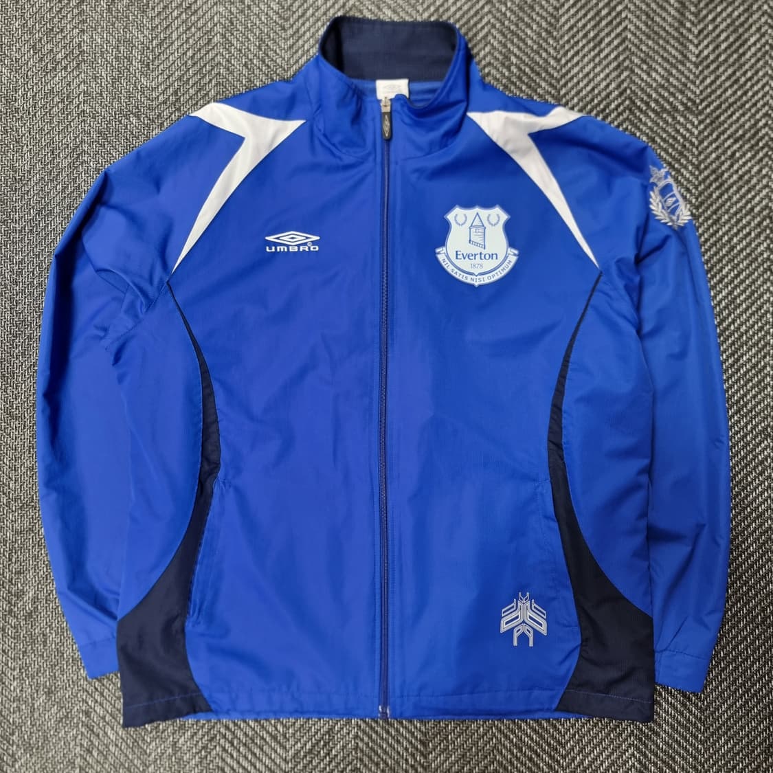 엄브로 올드스쿨 커스텀 에버튼 바람막이 상품이미지1