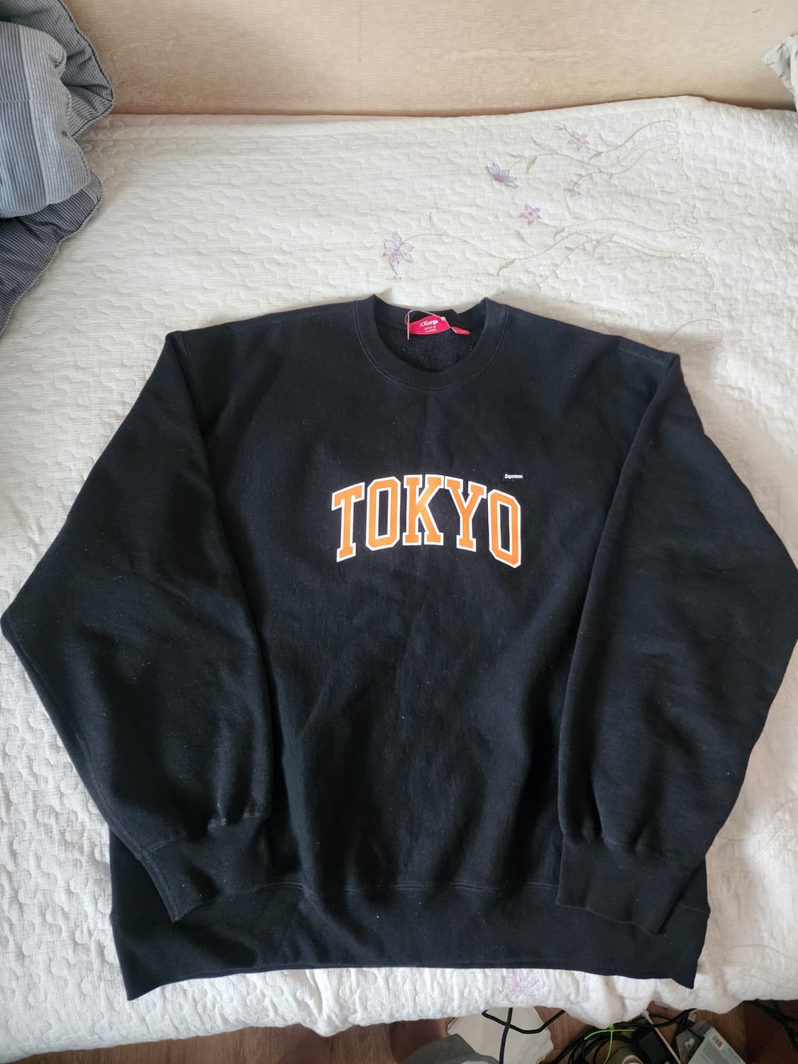 슈프림 도쿄 크루넥 티셔츠 상품이미지4