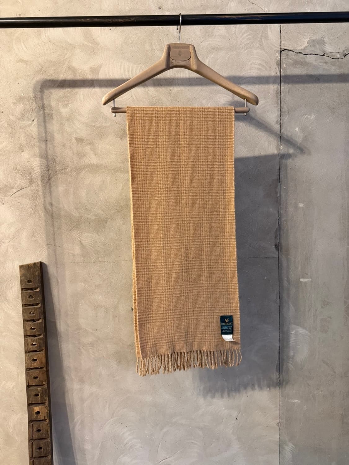 라일앤스콧 스코티쉬 카멜헤어 머플러 상품이미지5