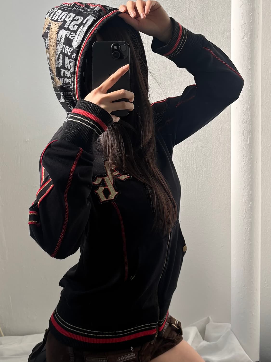 Vintage Black Graphic Hood Zip-U 상품이미지1