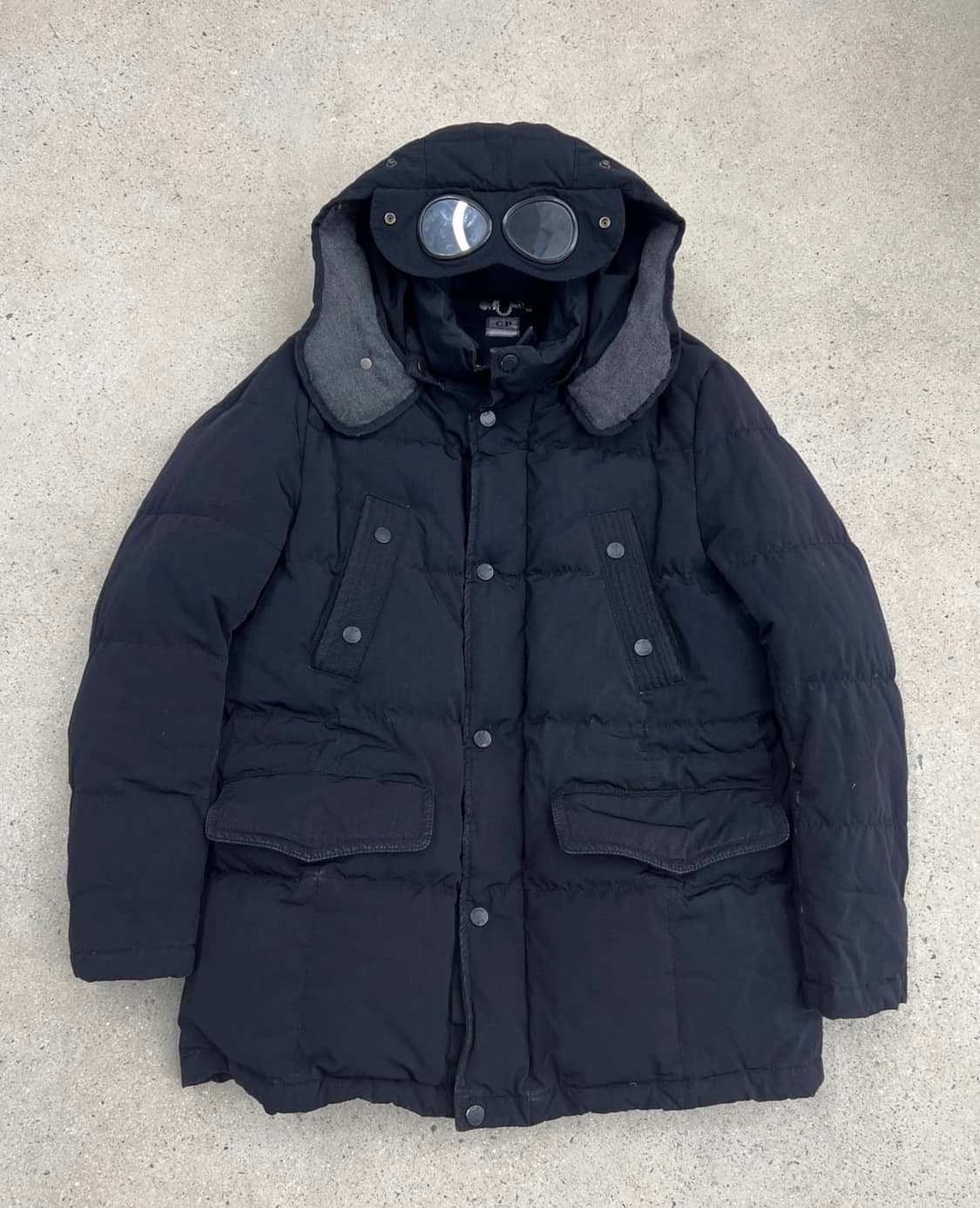 CP컴퍼니 구스다운 고글 패딩 자켓 상품이미지1
