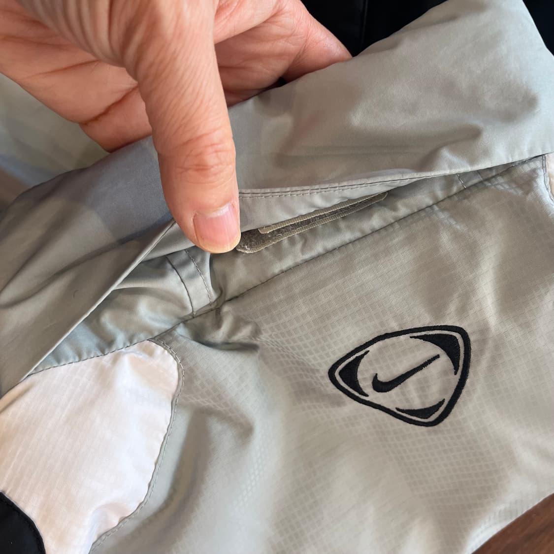 Nike  그레이 배색 패딩 상품이미지6