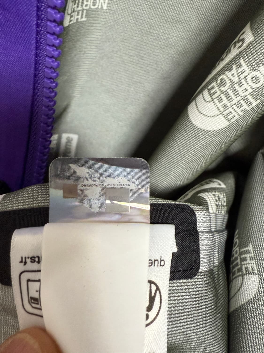 슈프림x노스페이스 프린티드 테이프심 자켓 상품이미지8