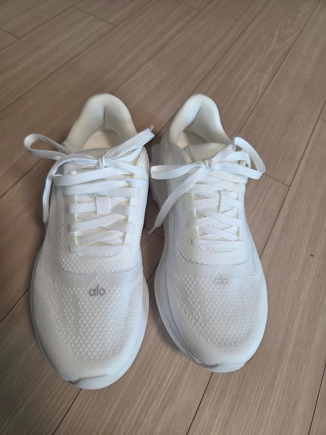 (새상품)Alo runner 알로 러너 런닝화 화이트 (235) 상품이미지1