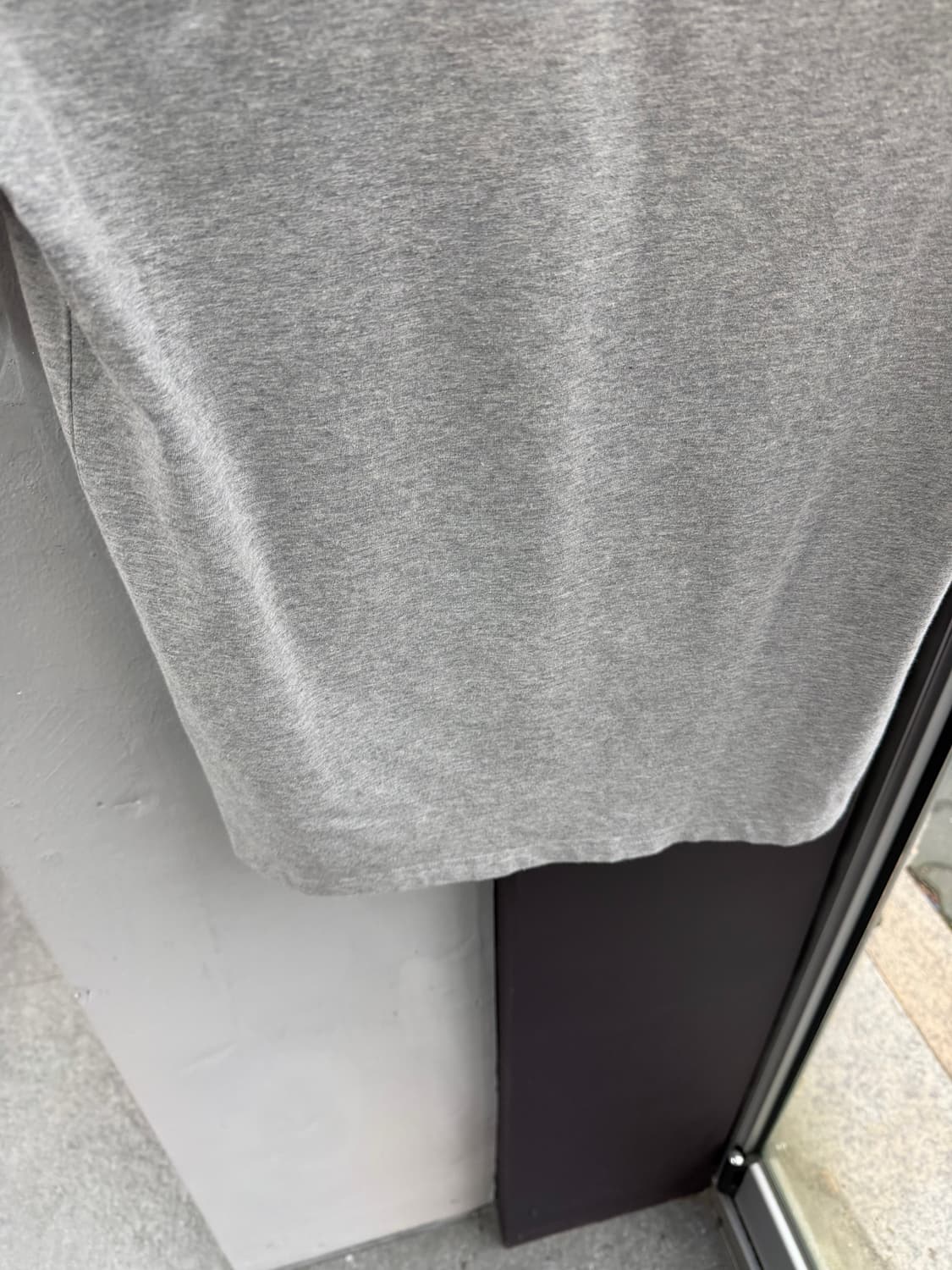 .S/ 몽클레어 브이넥 와펜 에센셜 반팔 상품이미지9