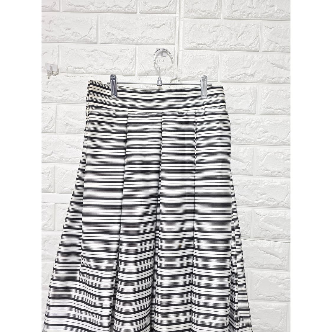 택포) 26인치 손정완 스트라이프 플리츠 스커트 26인치 상품이미지3