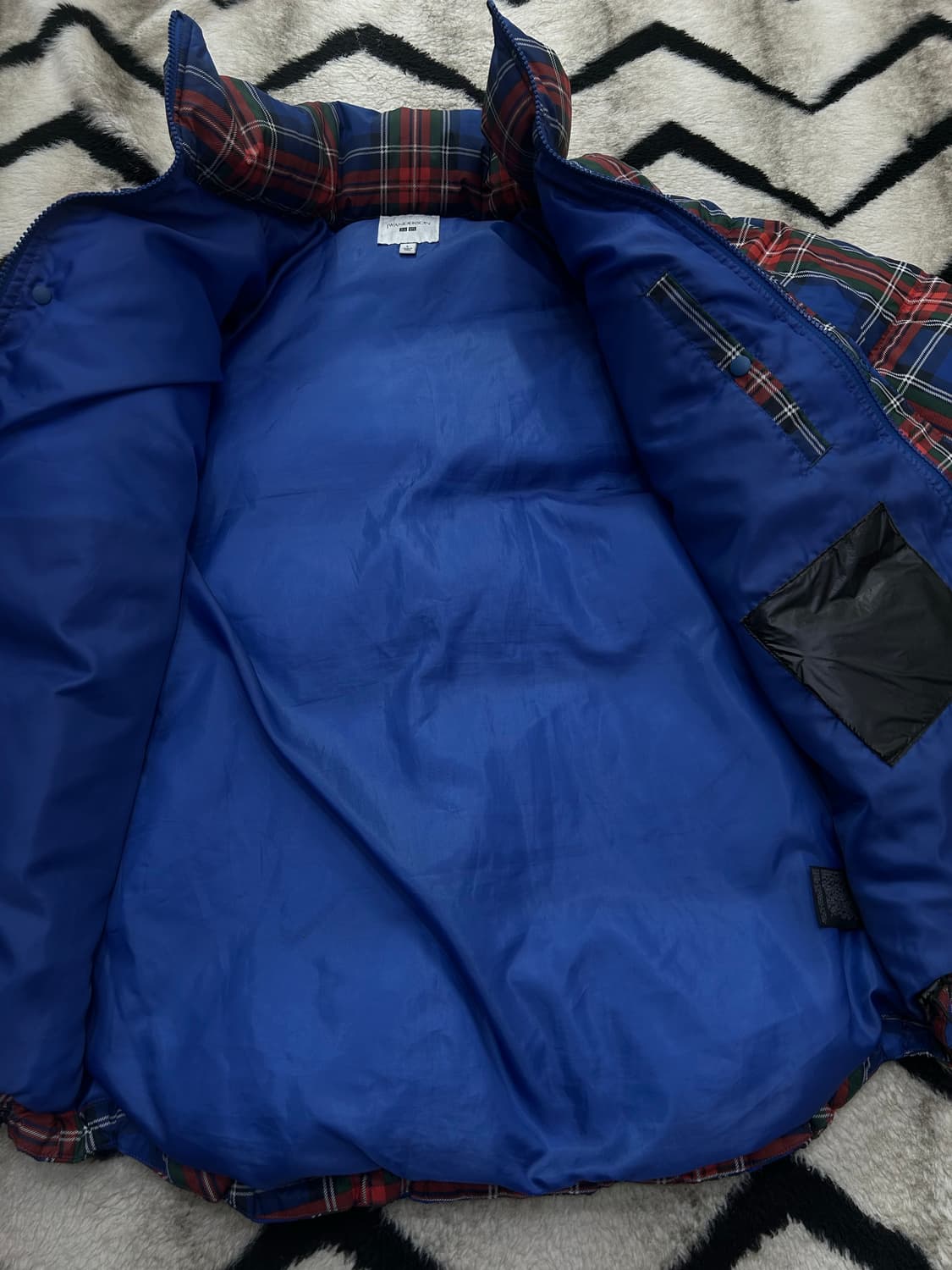 [L]유니클로xJw앤더슨 체크 경량 푸퍼패딩 상품이미지3