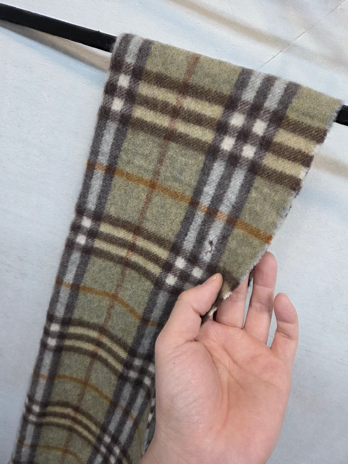 버버리 울 체크 목도리 대략 128cm 상품이미지4