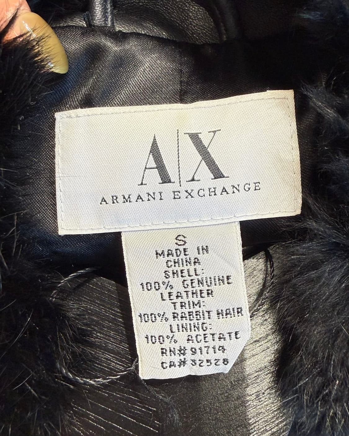 아르마니 익스체인지 블랙 레더 앤 래빗 퍼 자켓 상품이미지8