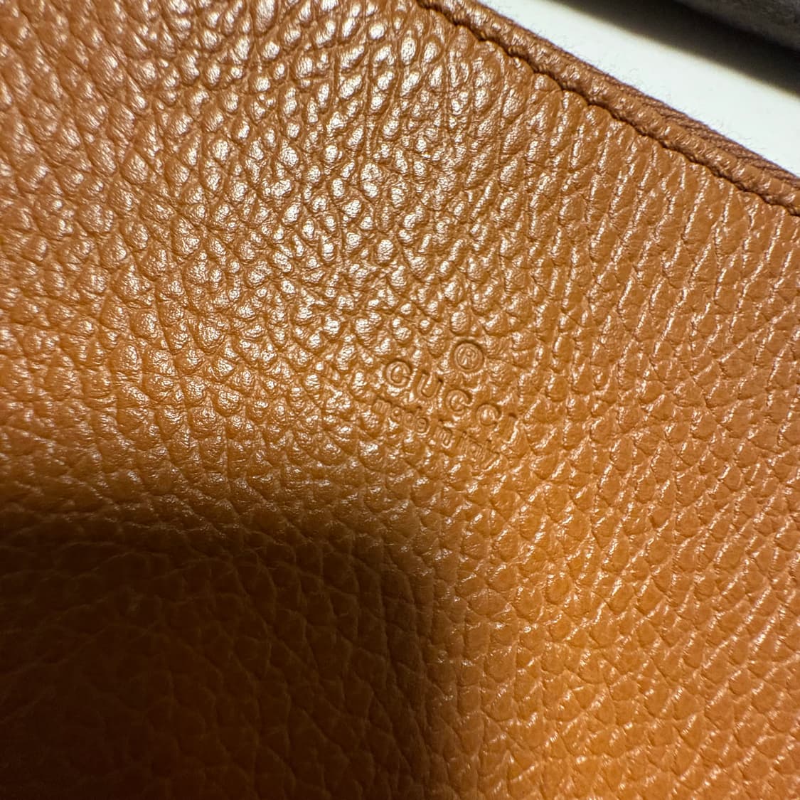 구찌 가죽 파우치 브라운 뱀부 태슬 상품이미지4