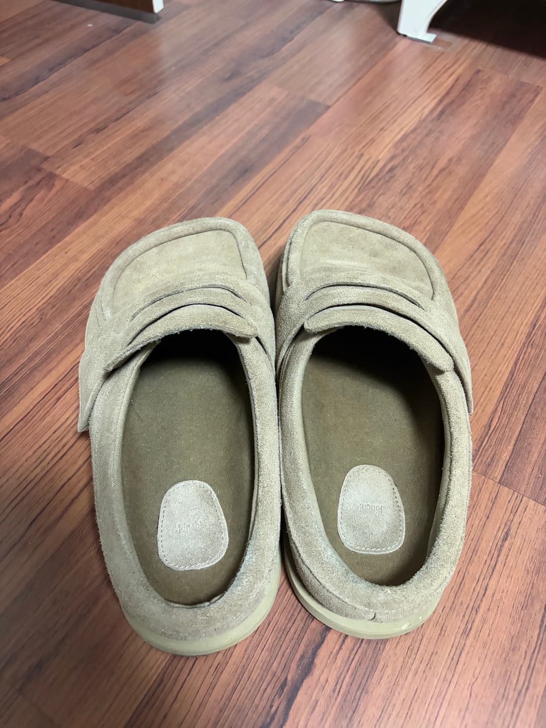 킨치 패디드 뮬 브라운 280 상품이미지5