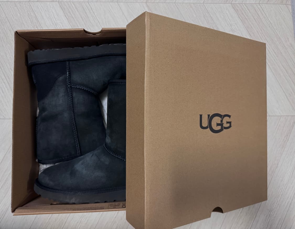 UGG 어그 부츠 블랙 250 상품이미지5