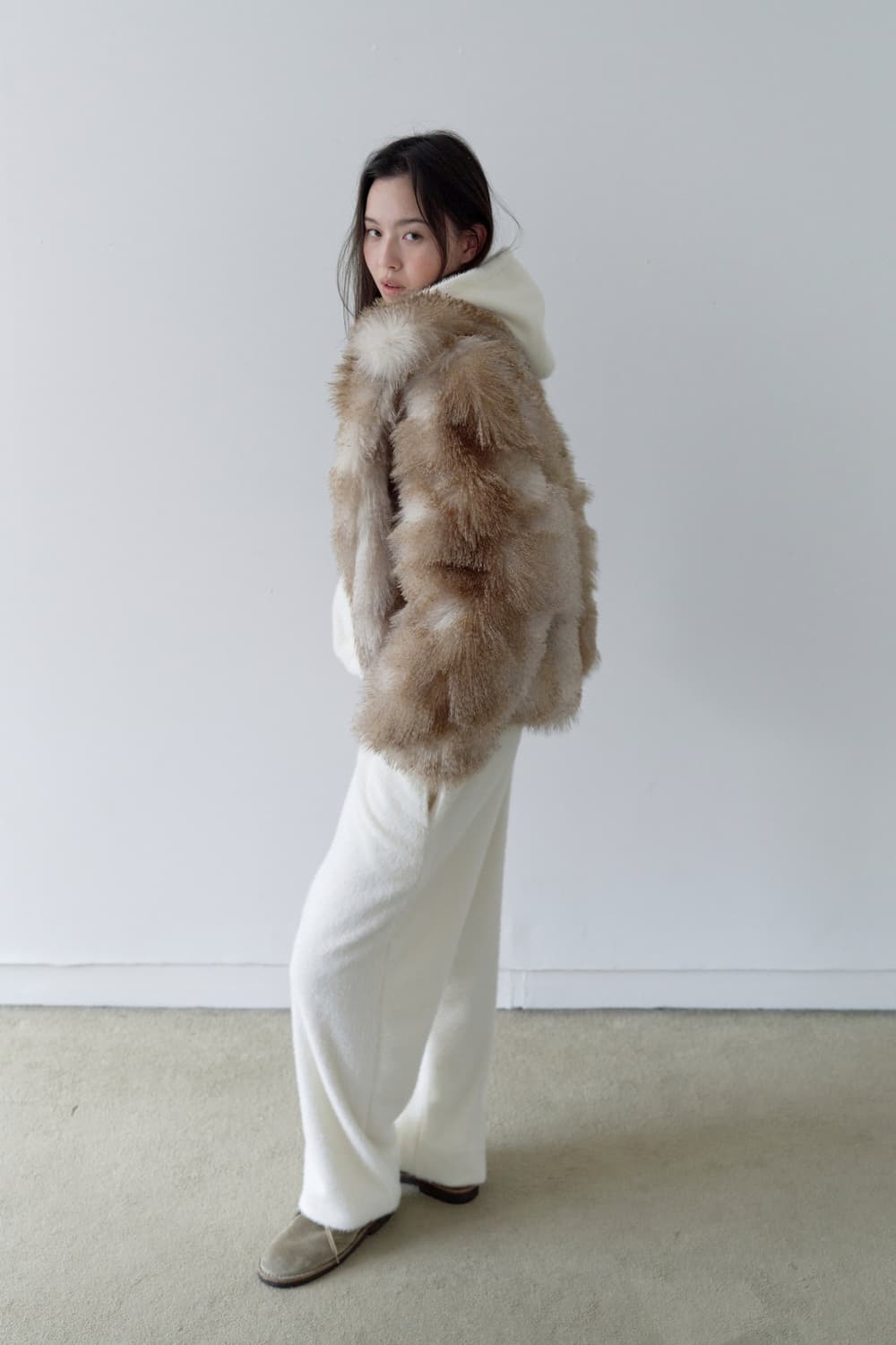 ders 더스 밤비 퍼 숏 자켓 베이지 상품이미지3