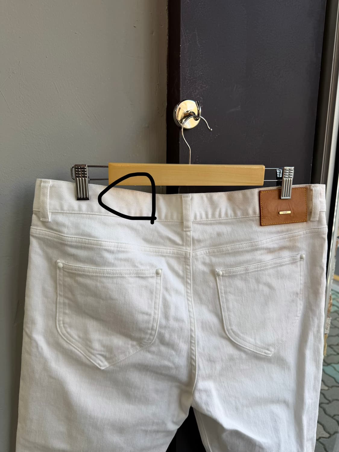 35/ 루이비통 스트레치 화이트 코튼 팬츠 상품이미지9