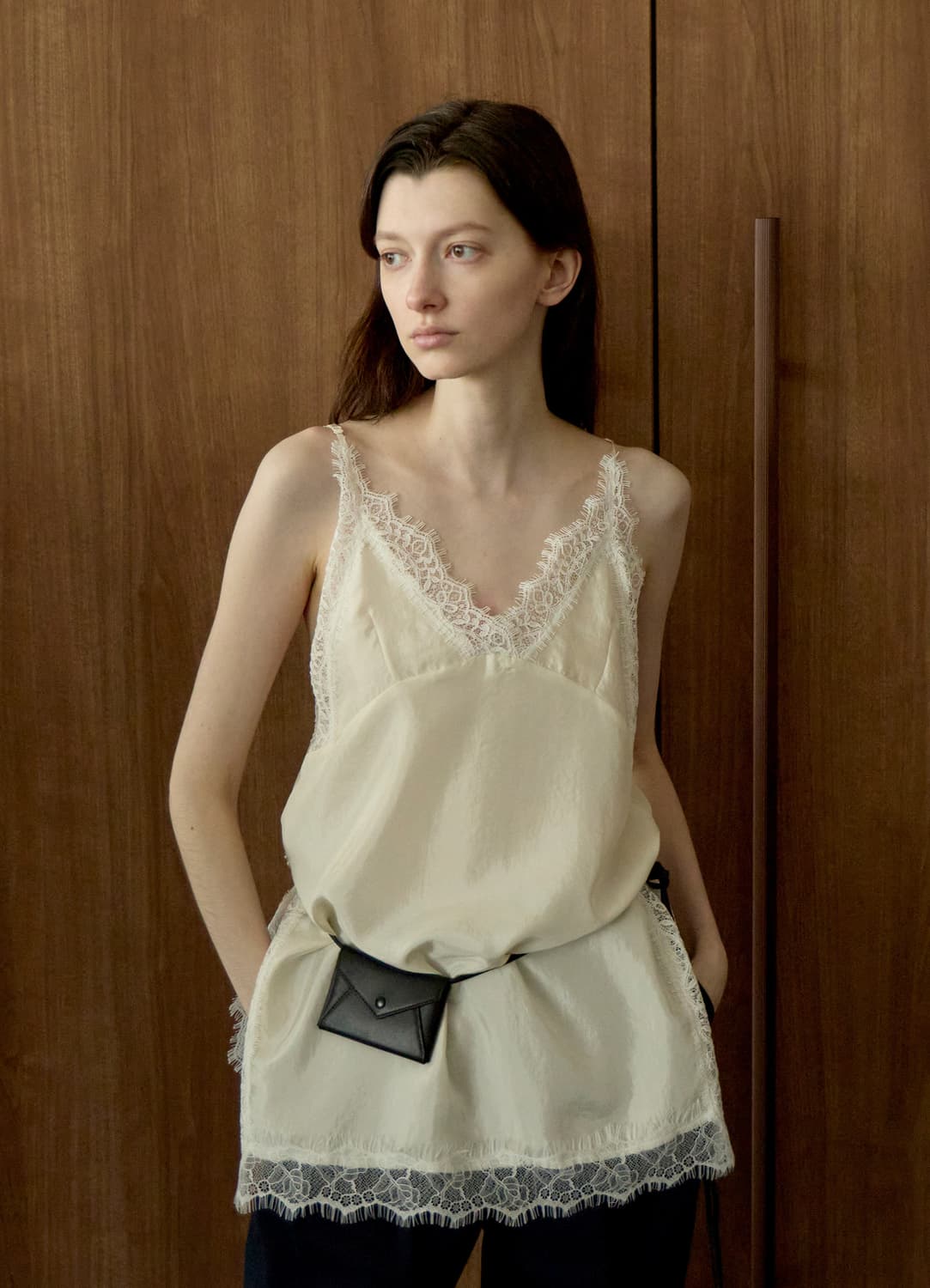 르바(LEVAR) Silky Lace Layered Slip Top 상품이미지1