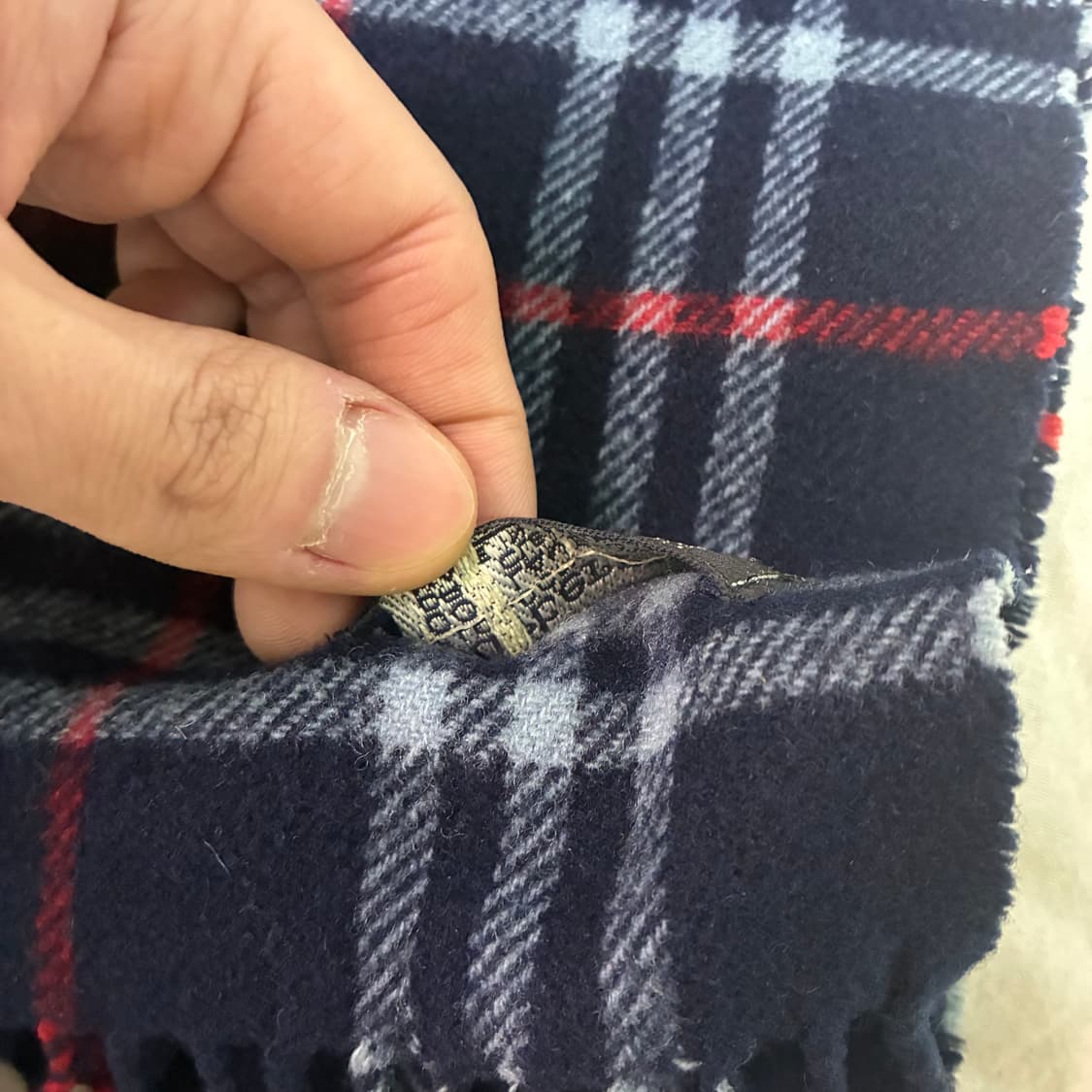 정품 버버리 램스울 체크 머플러 상품이미지3