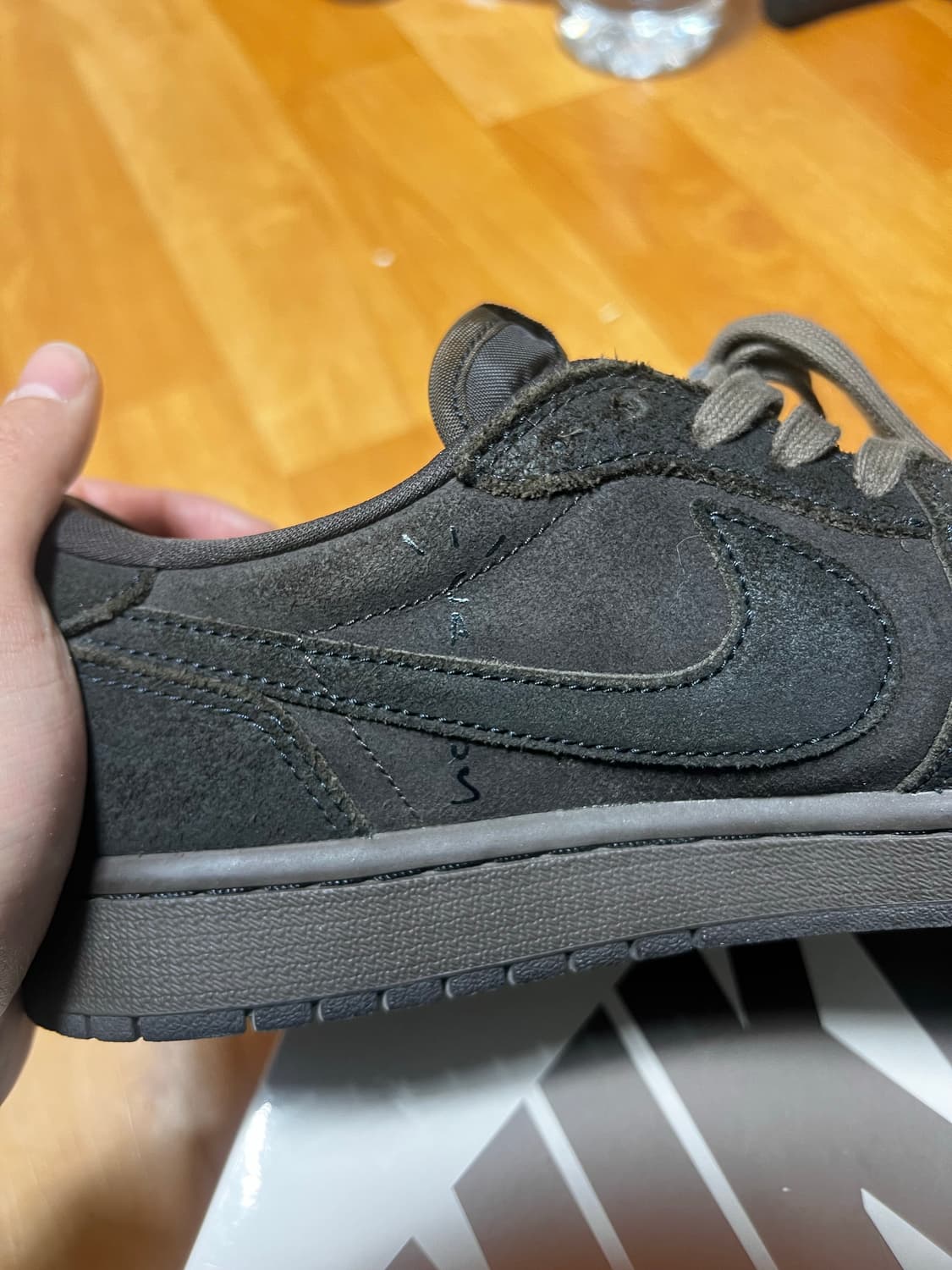 나이키조던x트레비스스캇 로우 OG 벨벳 브라운 270 상품이미지4