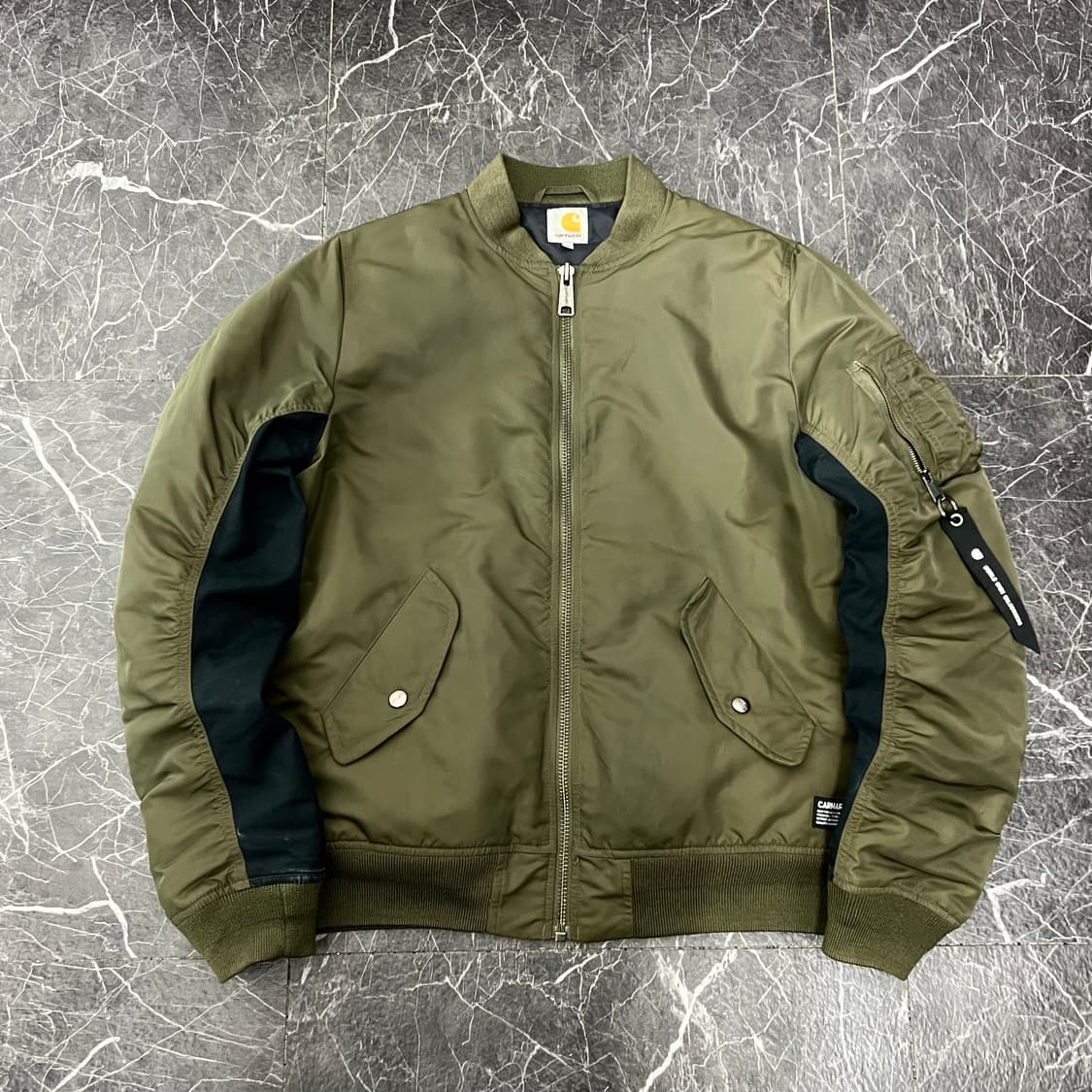 칼하트 WIP 보머 봄버 자켓 카키 상품이미지1