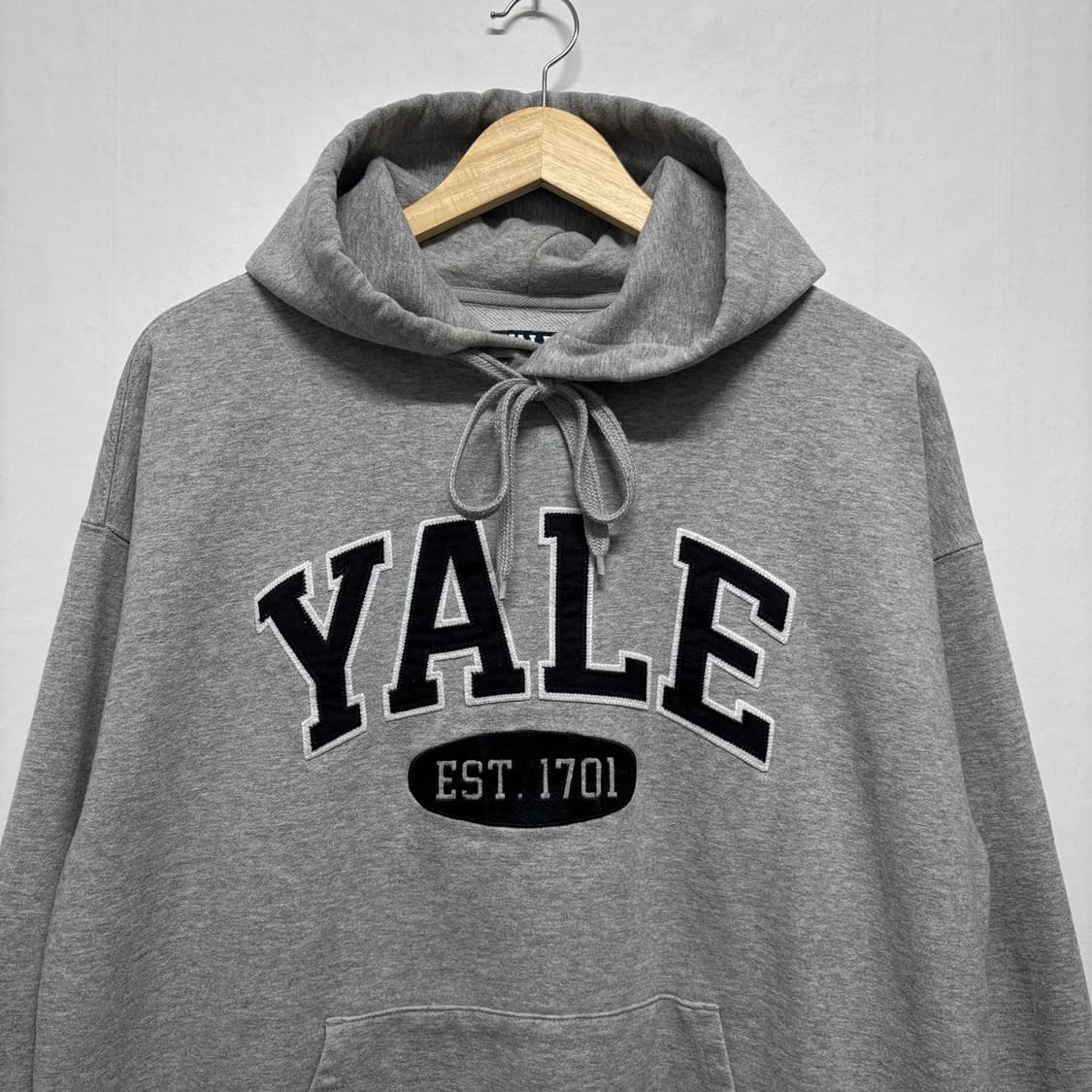 예일 빅로고 그레이 후드티 상품이미지2