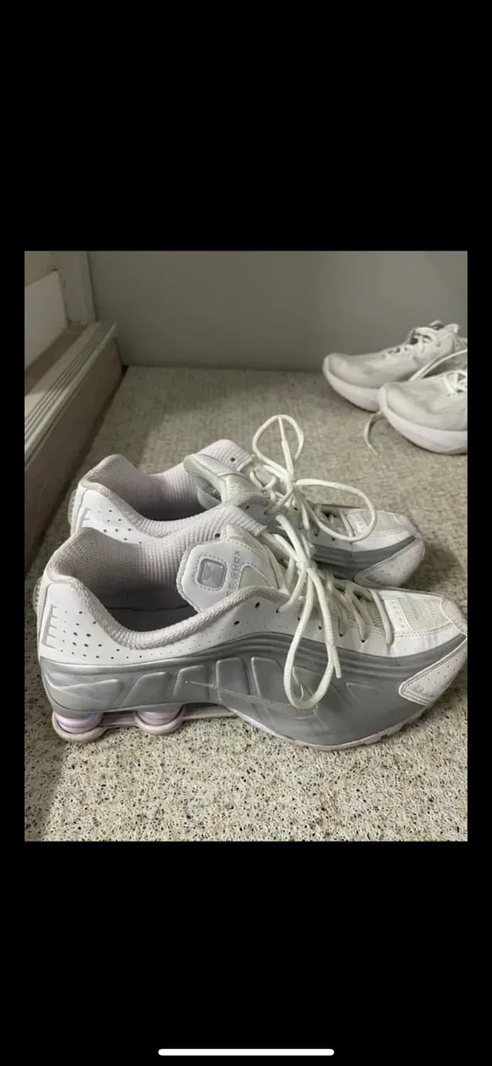 나이키 샥스 화이트메탈릭실버 상품이미지3