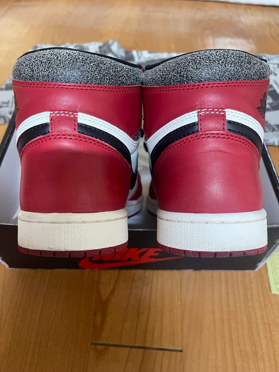 조던 1 시카고 레트로 하이 로스트앤 파운드 상품이미지4