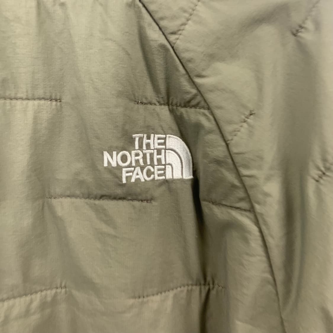 노스페이스 자수로고 베이지 윈드 경량자켓 4.2 상품이미지5