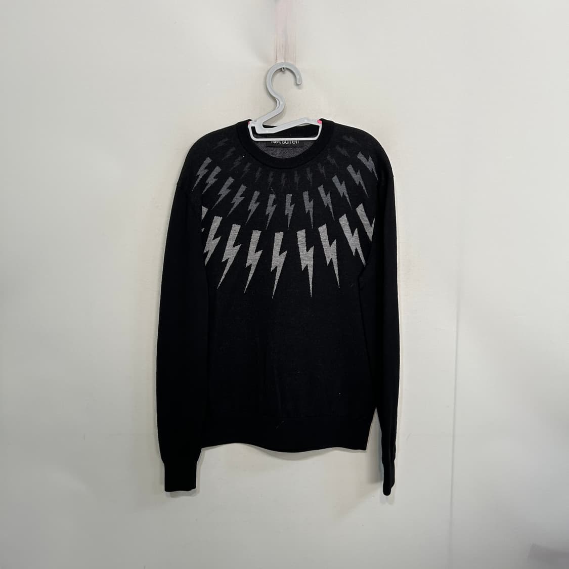 닐바렛 남성 니트 100 상품이미지1