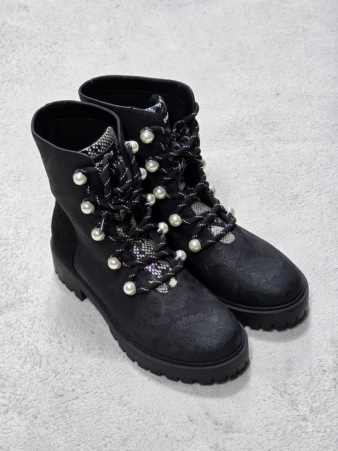 Desigual 데시구알 펄 앵클 부츠 235 상품이미지1