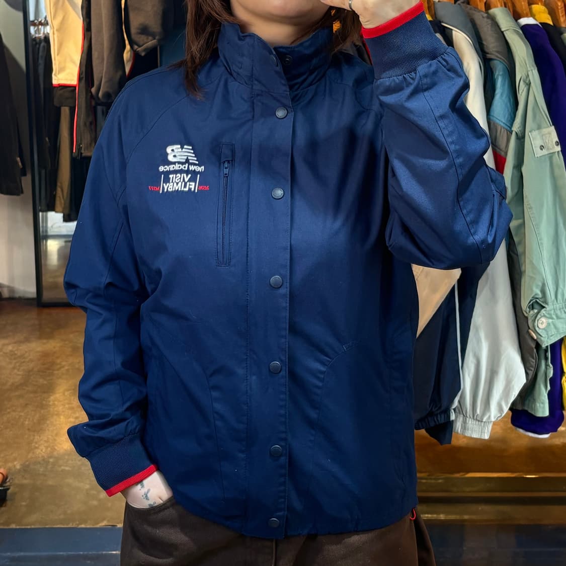 뉴발란스 네이비 바람막이 상품이미지1