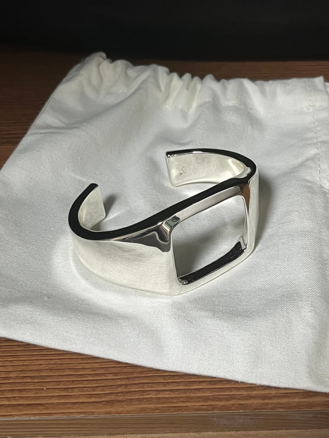 [COS/아뜰리에] 코스 스퀘어 뱅글 팔찌 상품이미지3