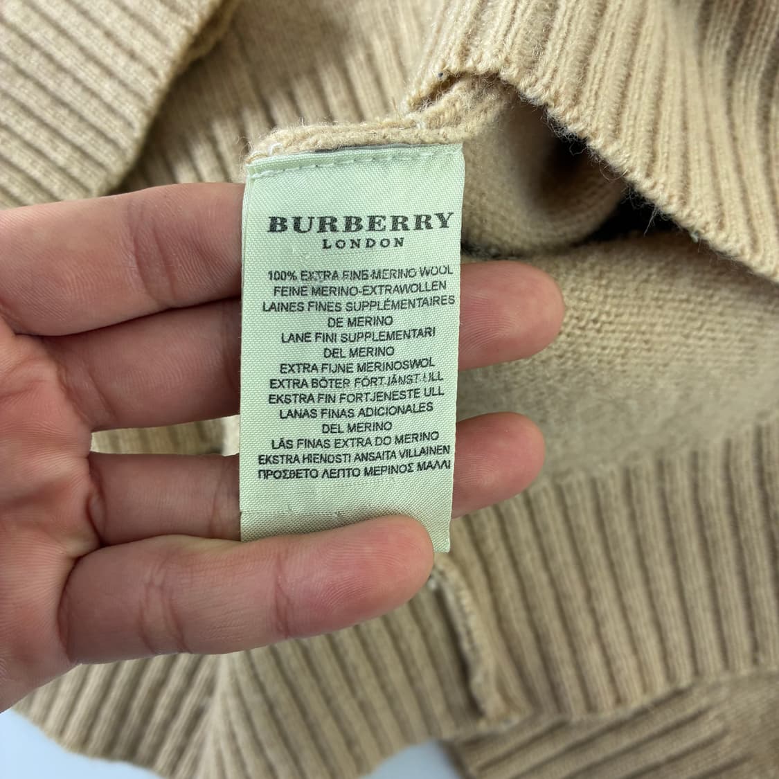 Burberrys  버버리 런던 베이지 울 니트 가디건  상품이미지5